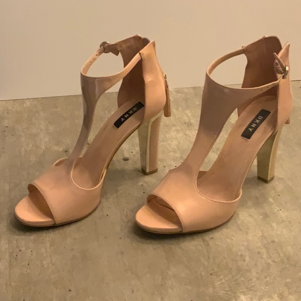Cream Patent Leather DKNY Heels with Gold Adornments
